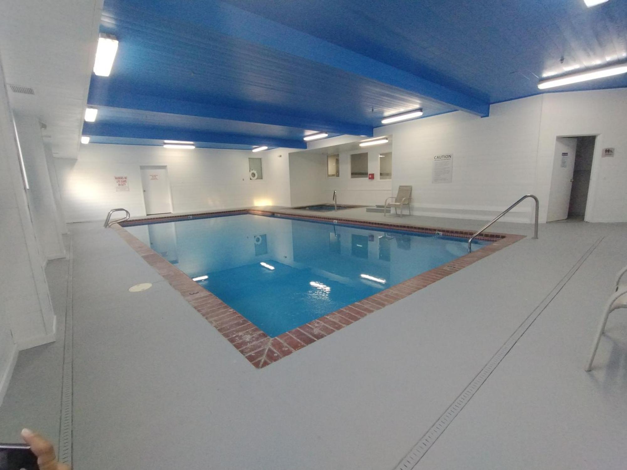 Quality Inn & Suites Уилсонвилл Экстерьер фото