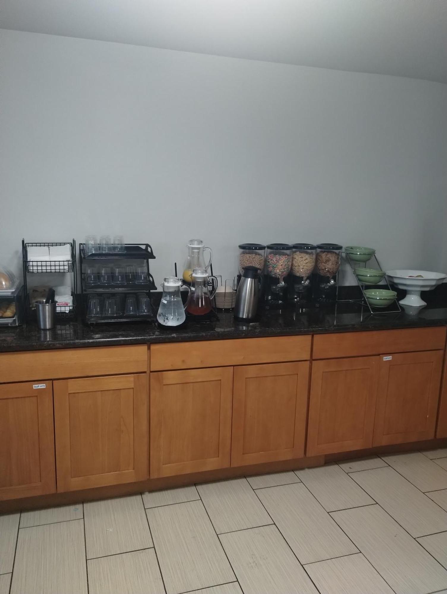 Quality Inn & Suites Уилсонвилл Экстерьер фото