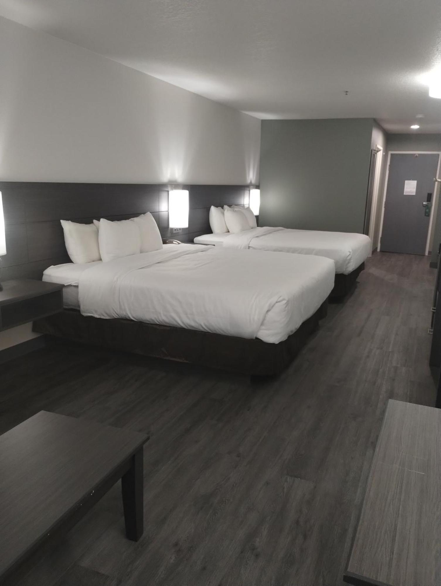 Quality Inn & Suites Уилсонвилл Экстерьер фото